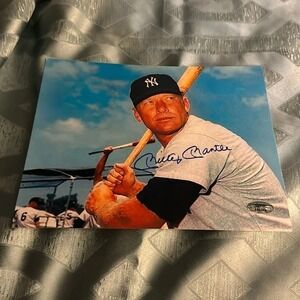 - Mickey Mantle New York Yankees signed photo​